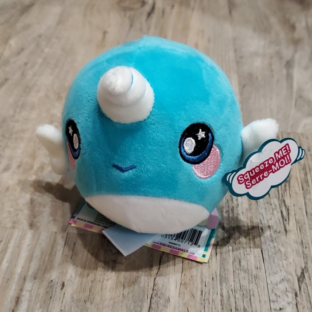NWT Squeezamal